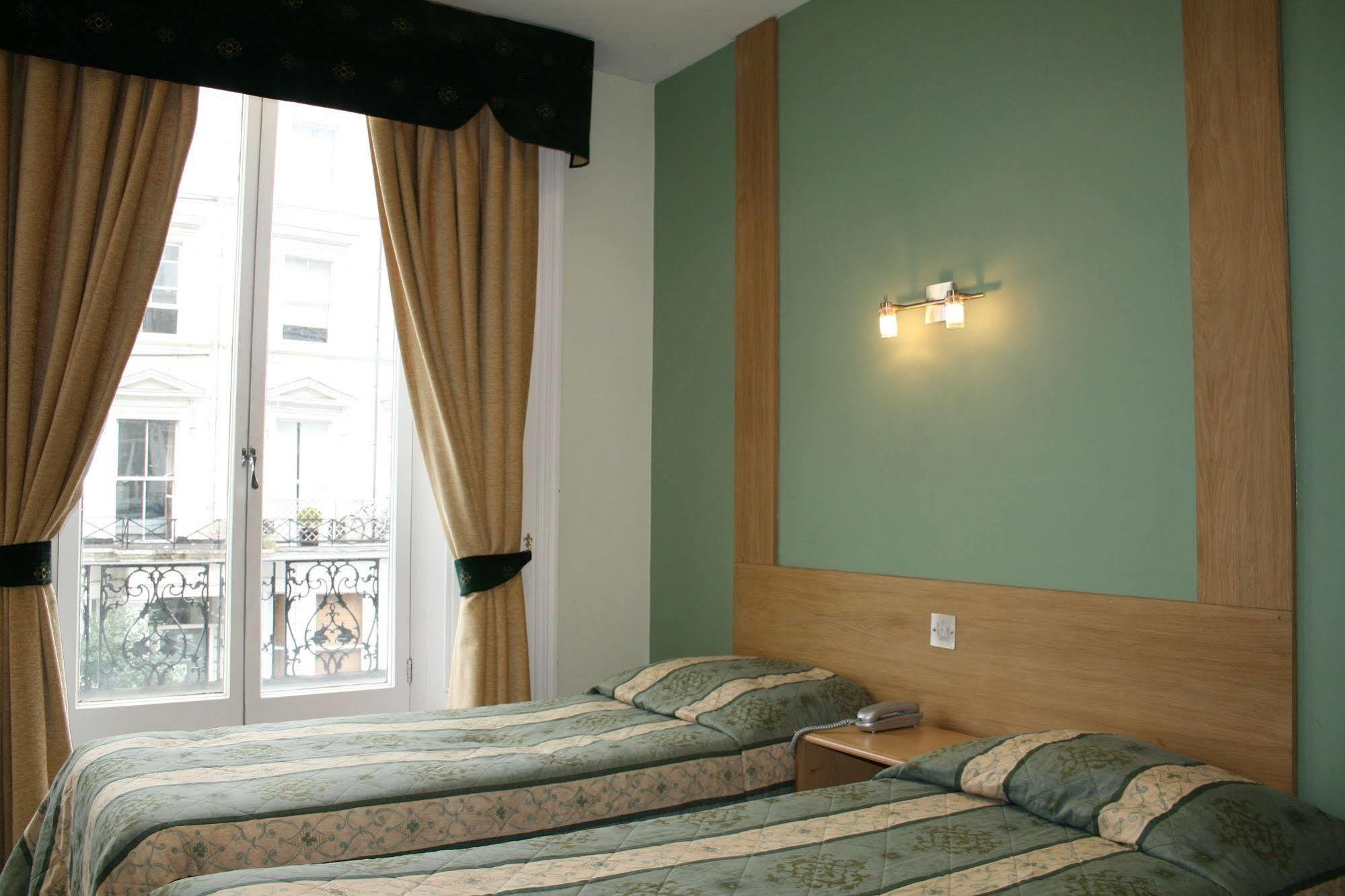 Westbury Hotel Londen Buitenkant foto